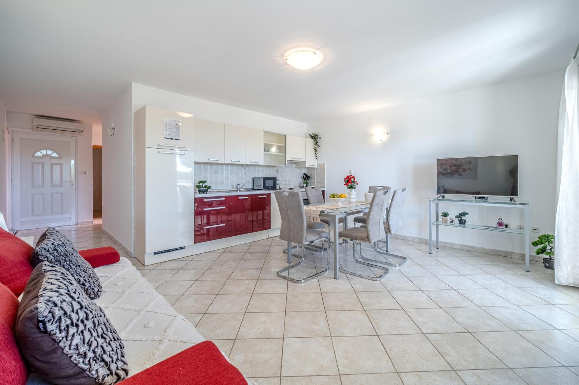 Apartment Milna - With Swimming Pool & Amazing Seaviews, Above Bijaka Beach Εξωτερικό φωτογραφία