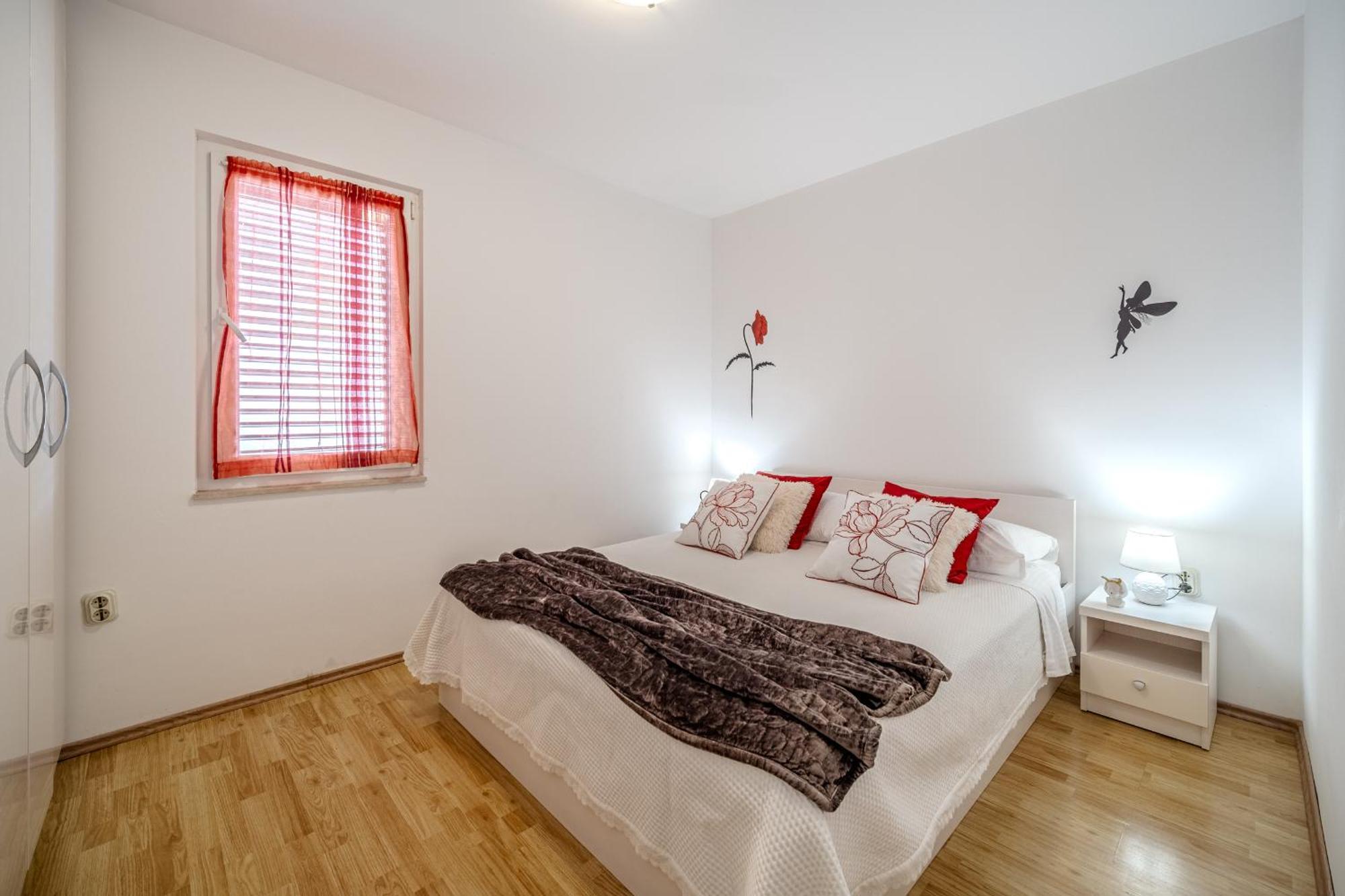 Apartment Milna - With Swimming Pool & Amazing Seaviews, Above Bijaka Beach Εξωτερικό φωτογραφία