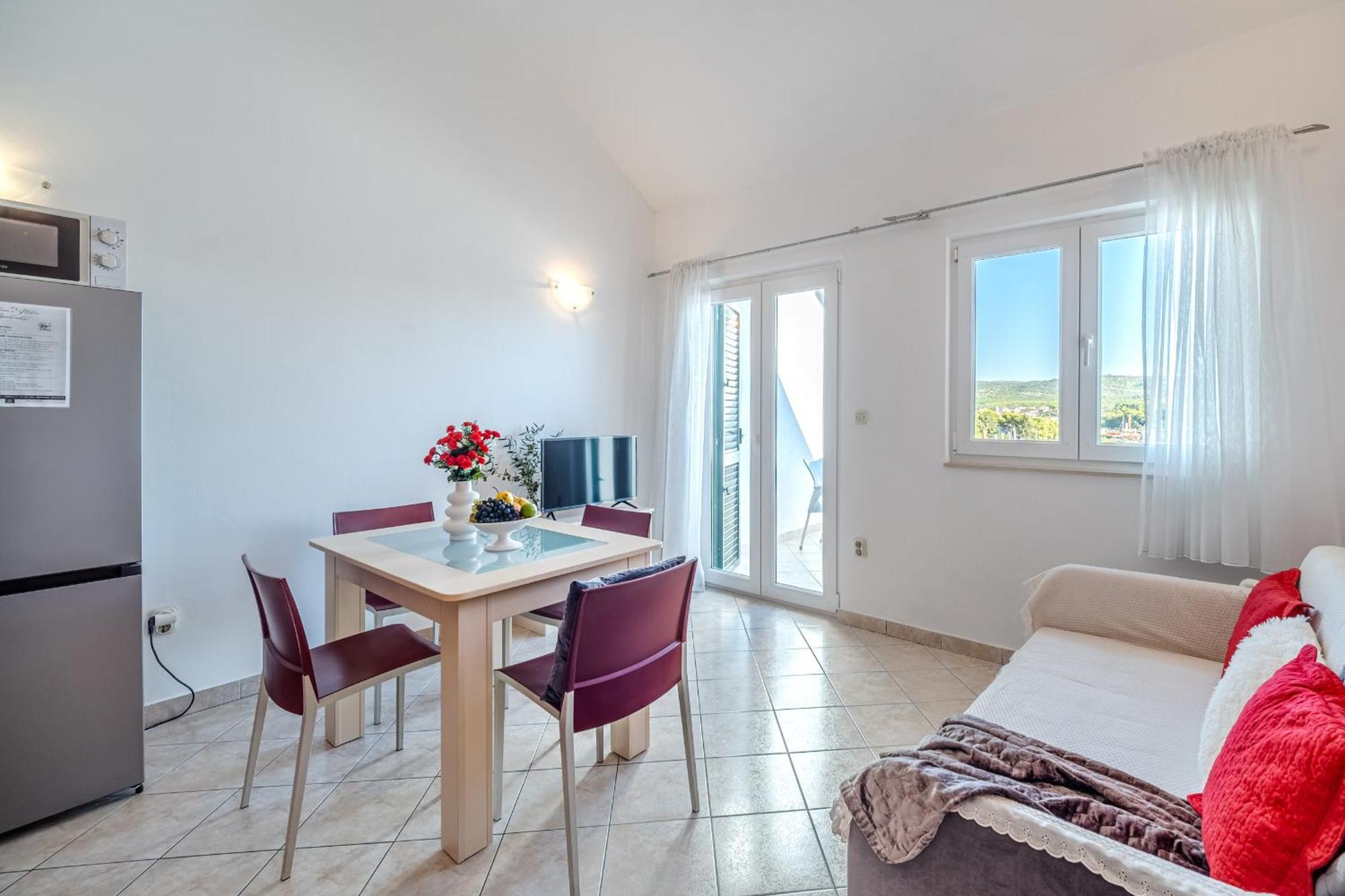 Apartment Milna - With Swimming Pool & Amazing Seaviews, Above Bijaka Beach Εξωτερικό φωτογραφία