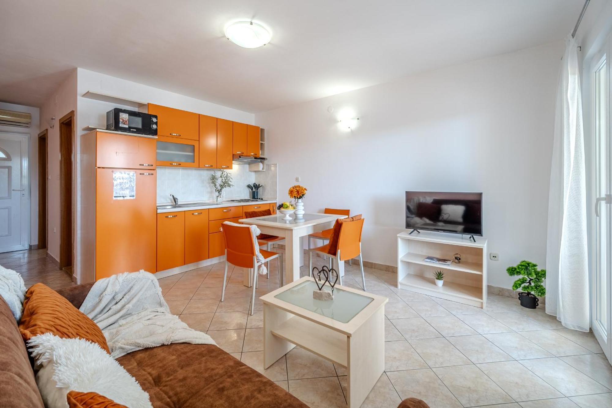 Apartment Milna - With Swimming Pool & Amazing Seaviews, Above Bijaka Beach Εξωτερικό φωτογραφία