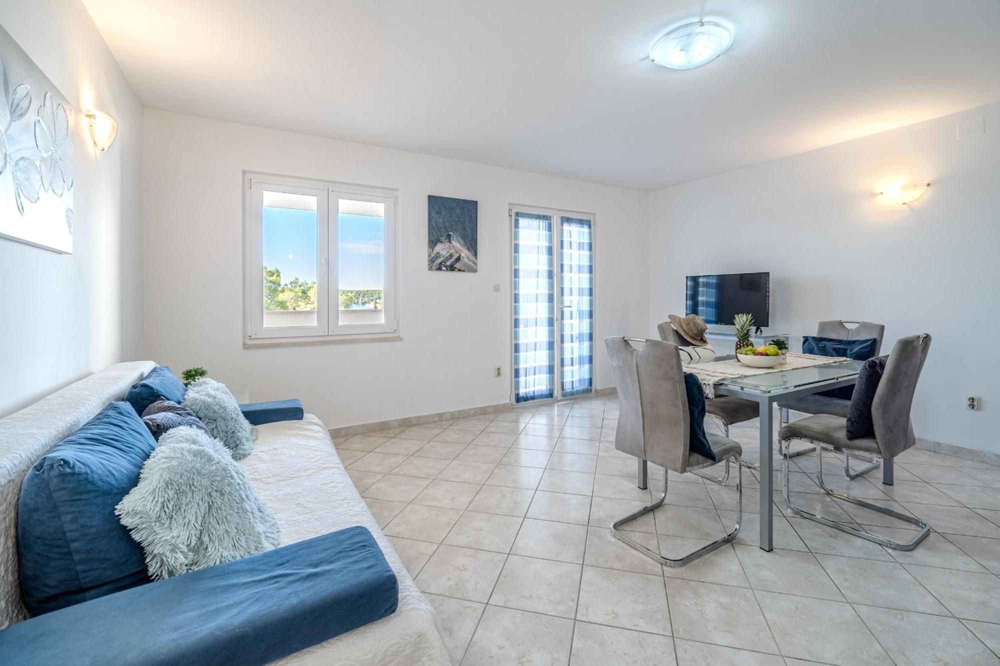 Apartment Milna - With Swimming Pool & Amazing Seaviews, Above Bijaka Beach Εξωτερικό φωτογραφία
