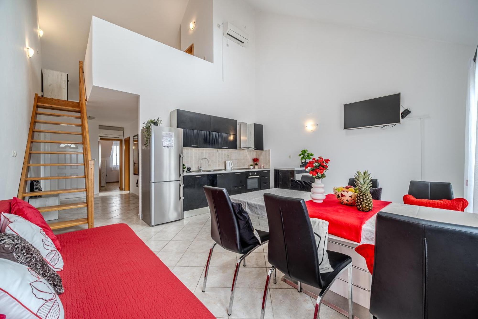 Apartment Milna - With Swimming Pool & Amazing Seaviews, Above Bijaka Beach Εξωτερικό φωτογραφία