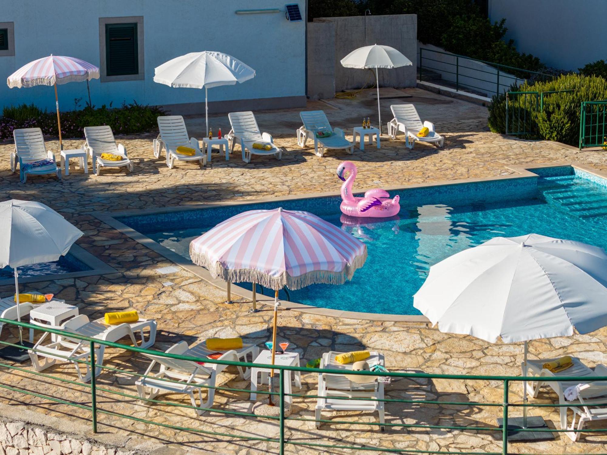 Apartment Milna - With Swimming Pool & Amazing Seaviews, Above Bijaka Beach Εξωτερικό φωτογραφία